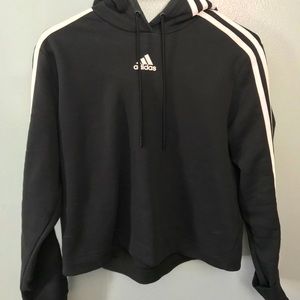 ✨Adidas crop hoodie